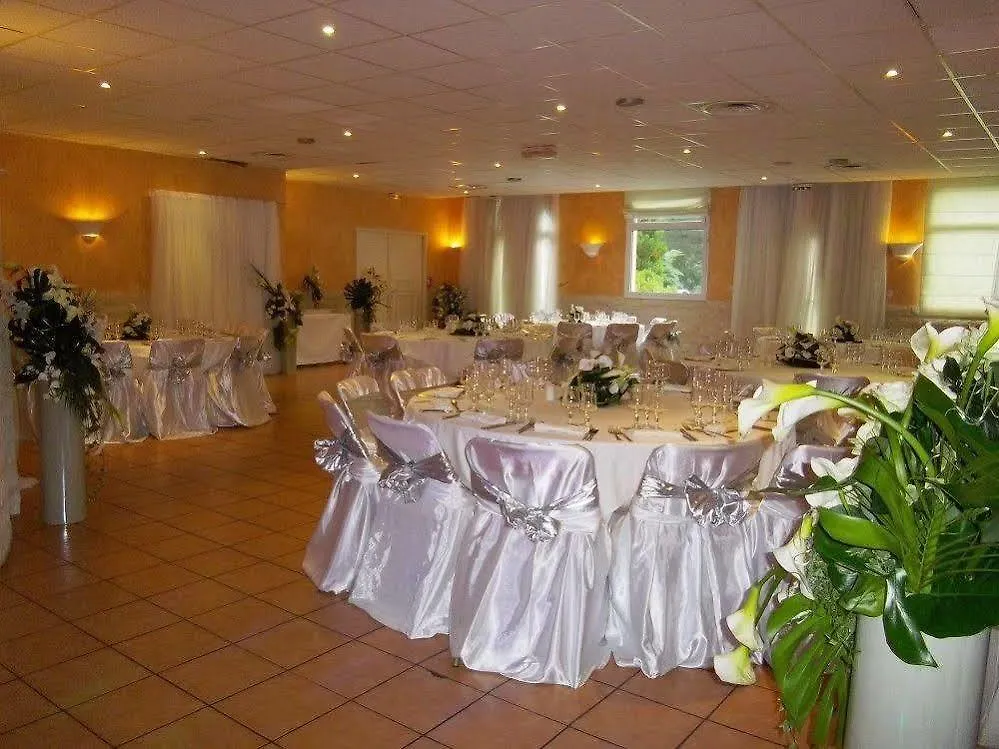 Le Cesar Hotel Plan-de-Cuques 3*,  France
